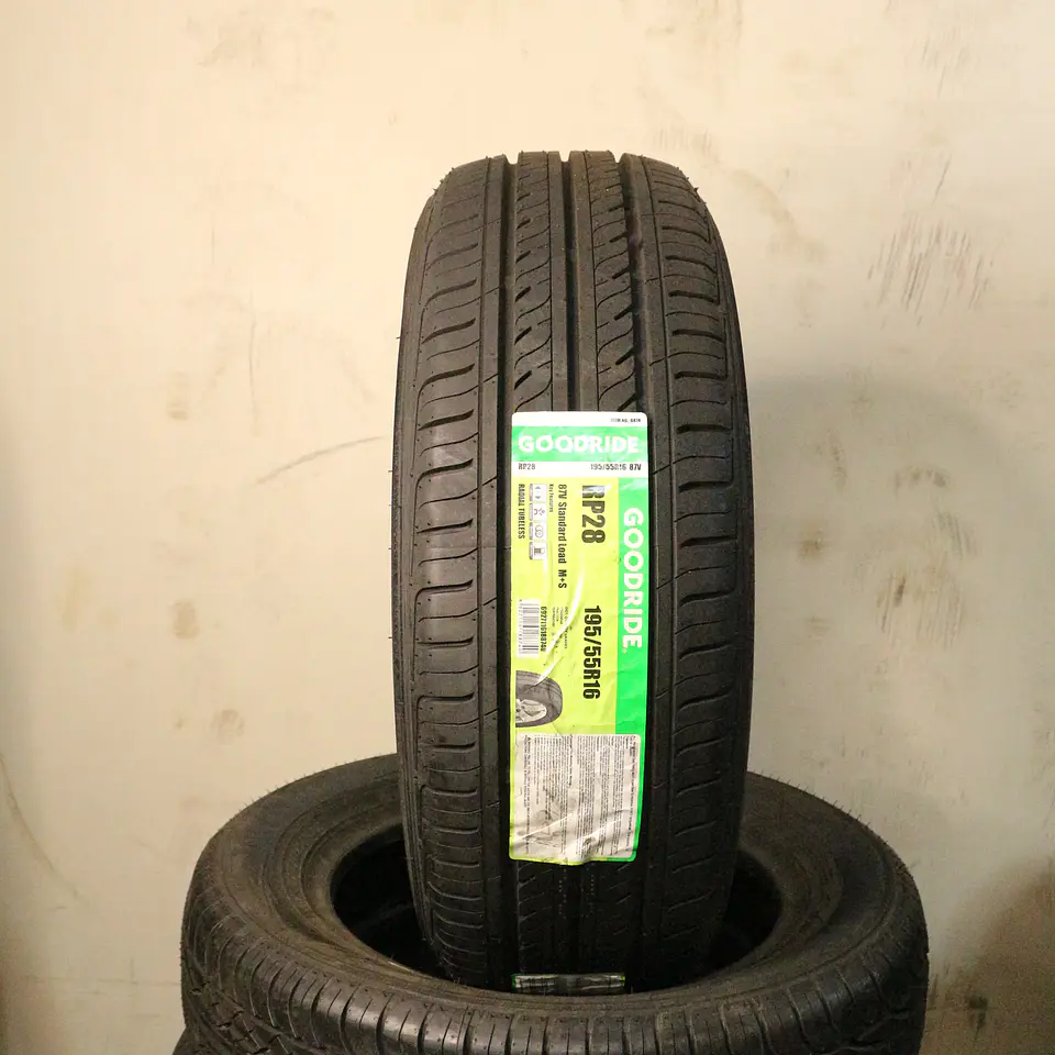 Neumático 195/55R16 GOODRIDE RP28 87V 1