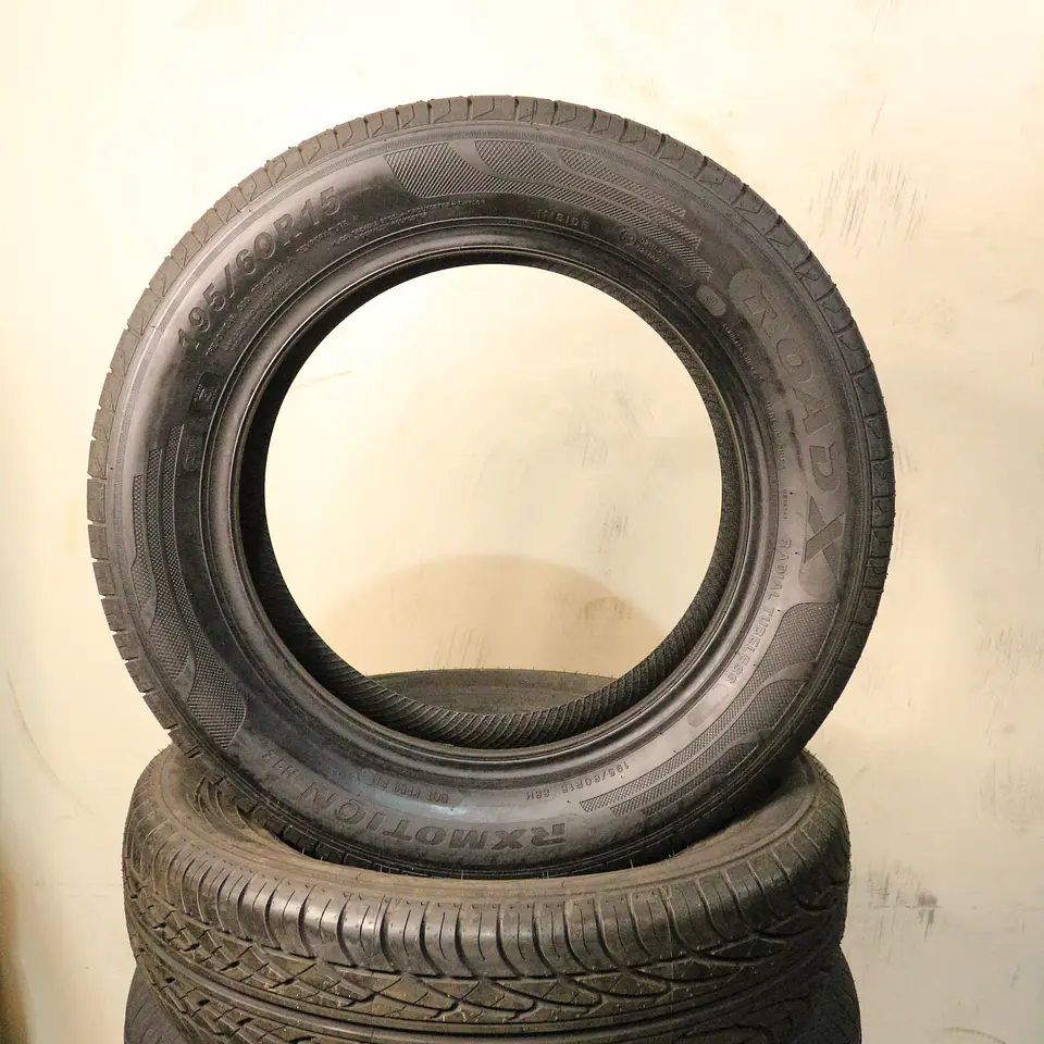 Neumático 195/60R15 ROADX H12 88H 2