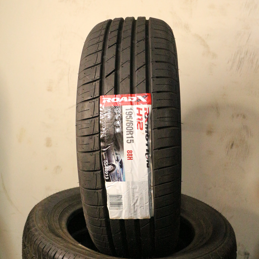 Neumático 195/60R15 ROADX H12 88H 1
