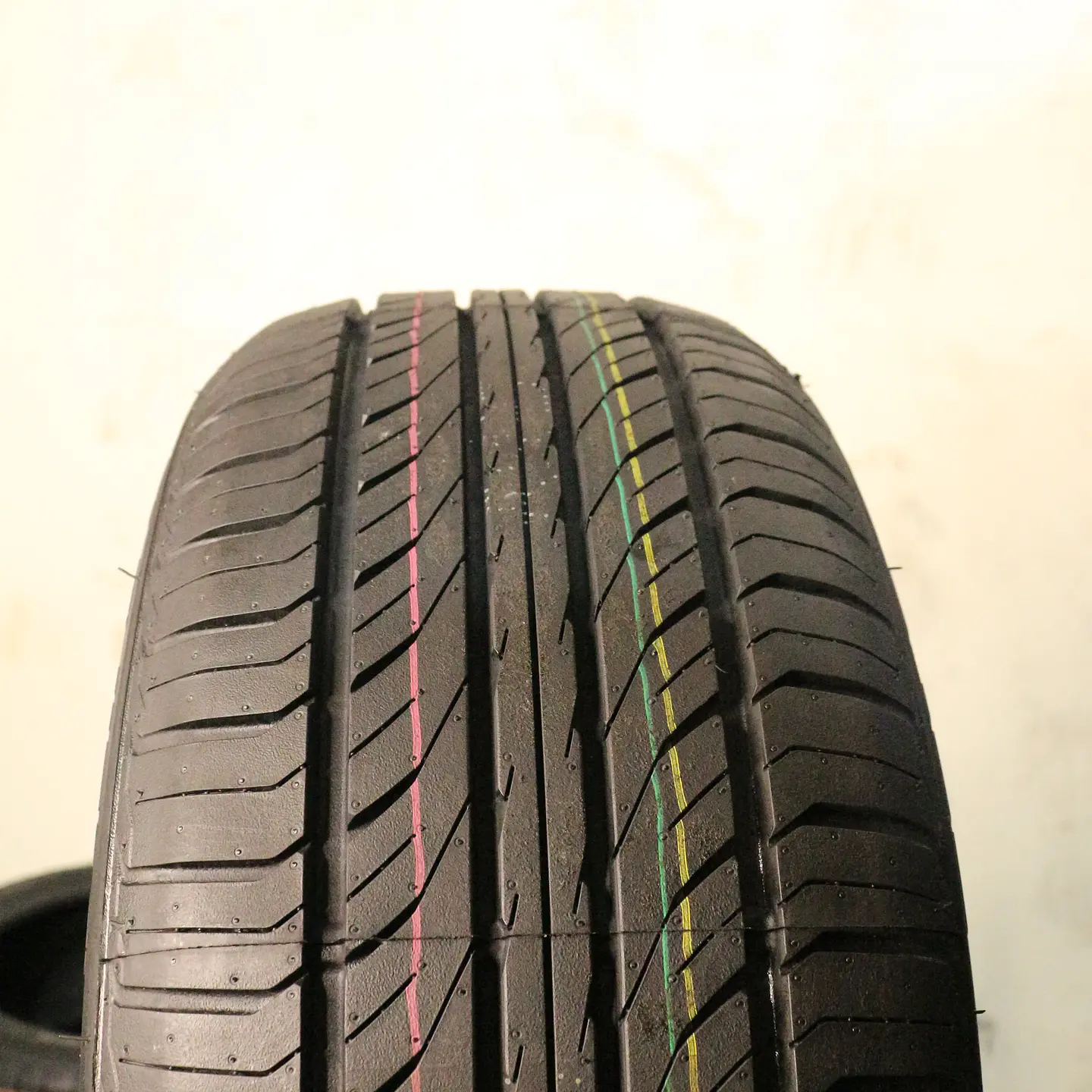 Neumático 205/55R15 GREENLANDER COLO H01 1