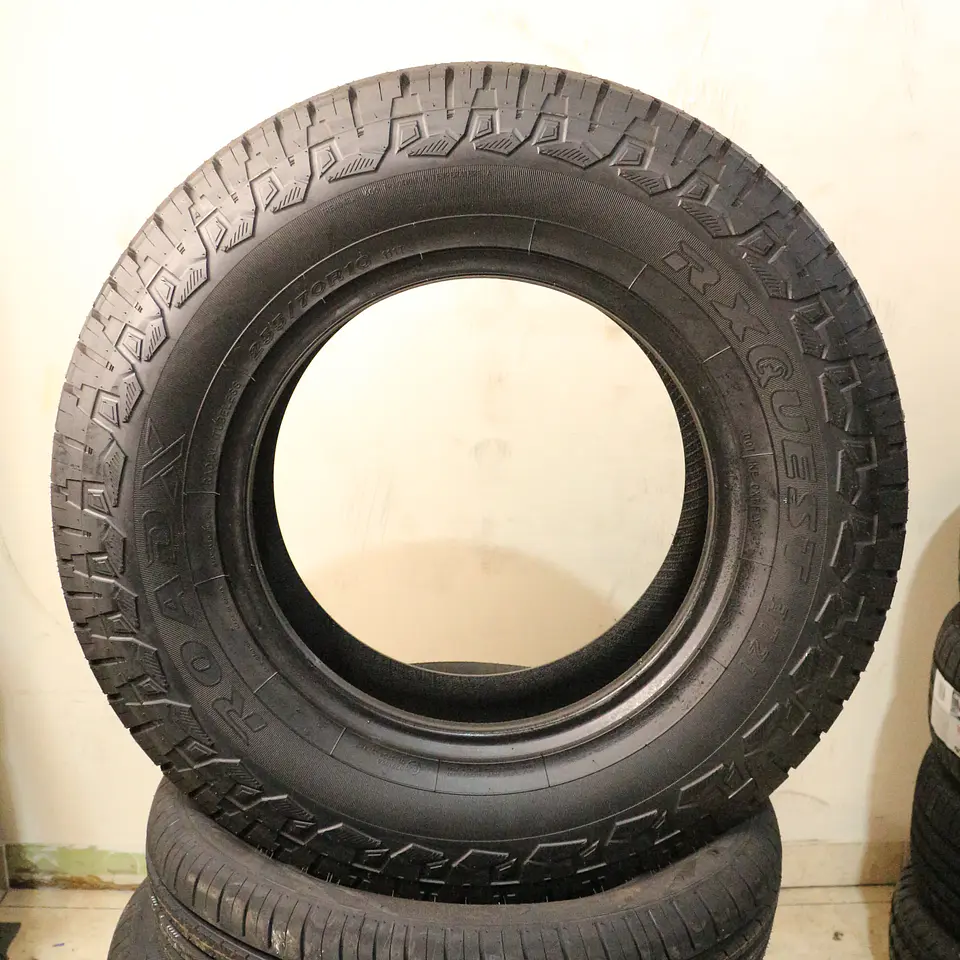 Neumático 255/70R16 ROADX AT21 3