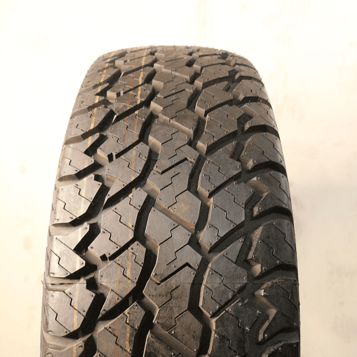 Neumático 265/75R16 MIRAGE AT172 116S 3