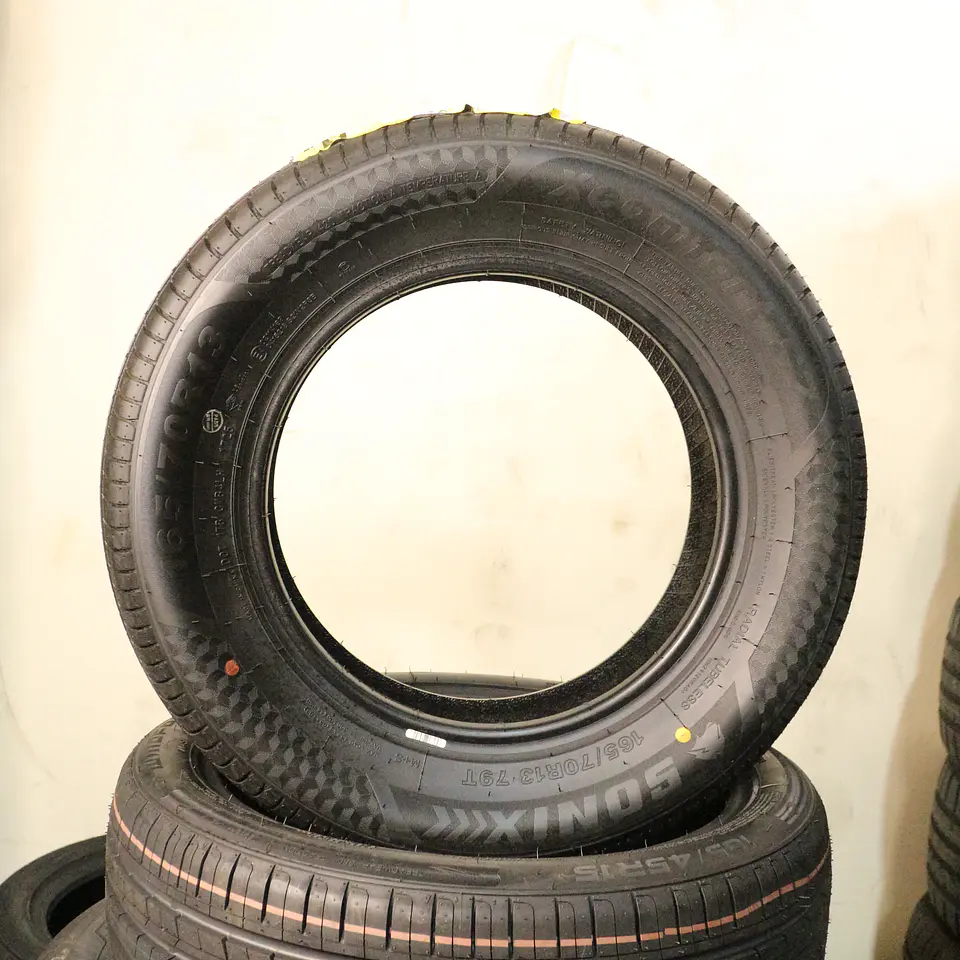 Neumático 165/70R13 SONIX XCOMFORT S7 79T 2