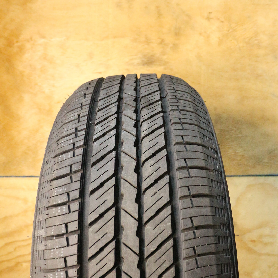 Neumático 235/60R18 ROADX HT01 3