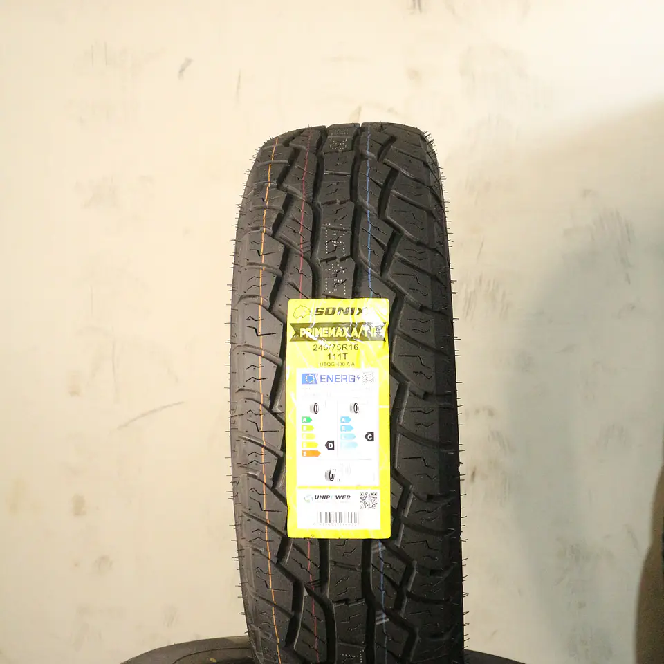 Neumático 245/75R15C SONIX AT2 109/107S LT 1