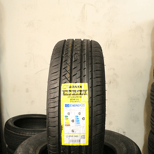 Neumático 215/45R18 SONIX UHP 8 93W XL