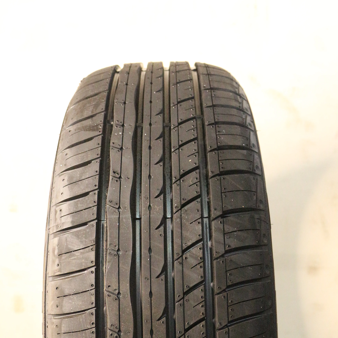 Neumático 215/55ZR17 ROADX U11 94W 3