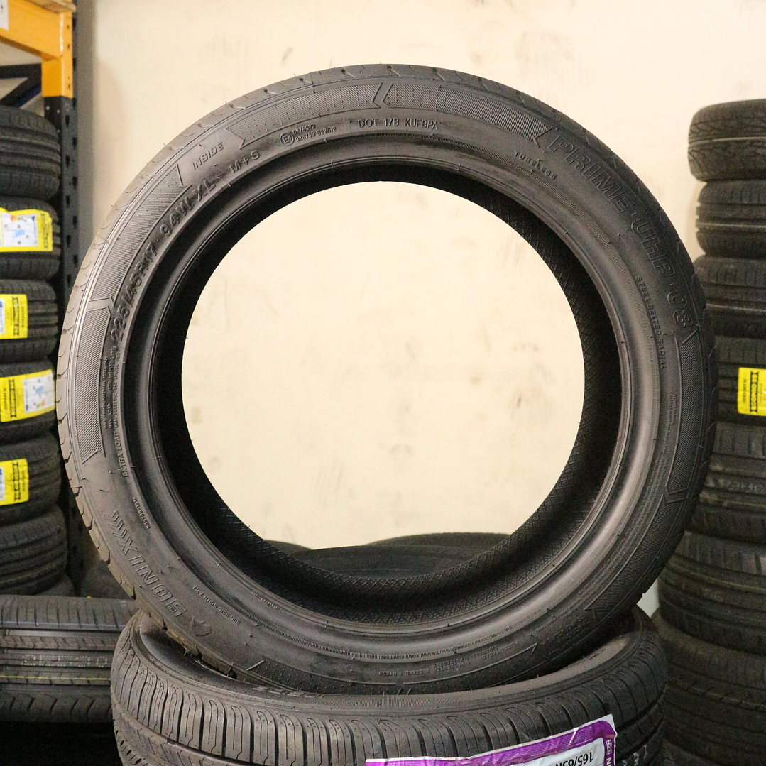 Neumático 225/45R17 SONIX UHP 8 2