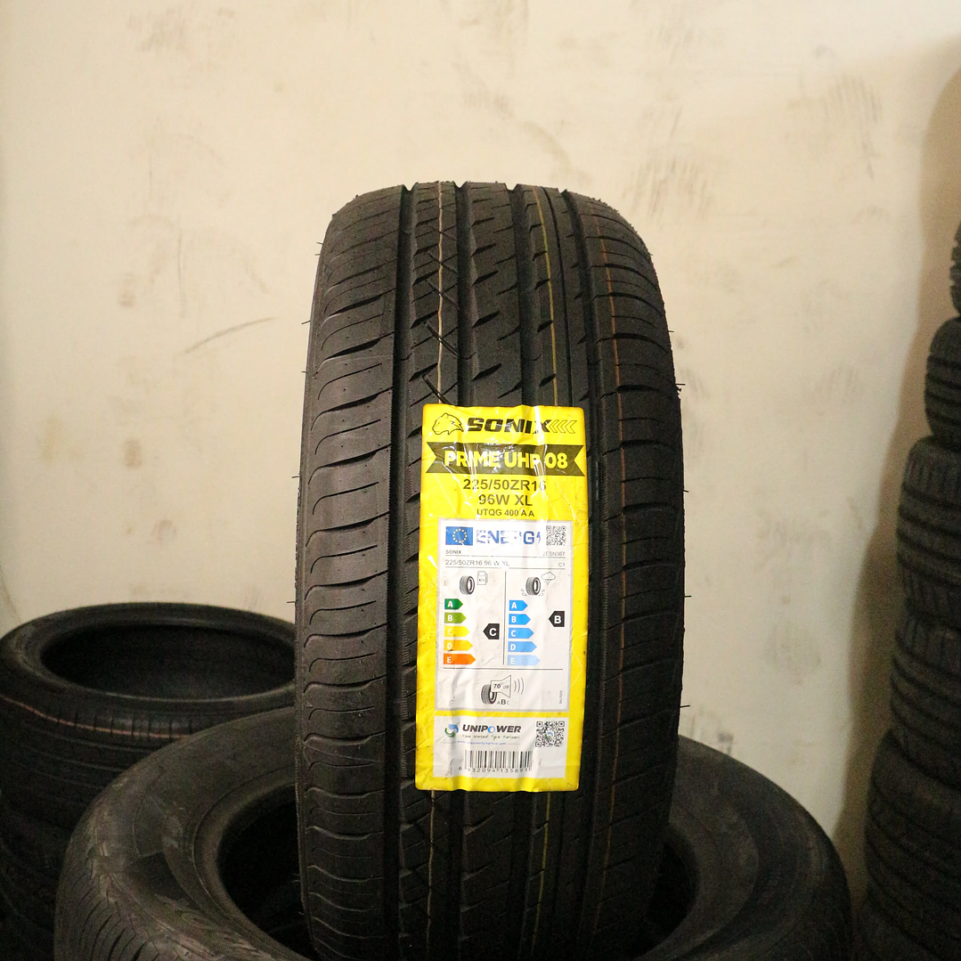 Neumático 225/50R16 SONIX UHP 8 96W 1