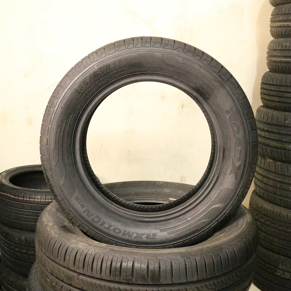 Neumático 185/65R15 ROADX H12 2