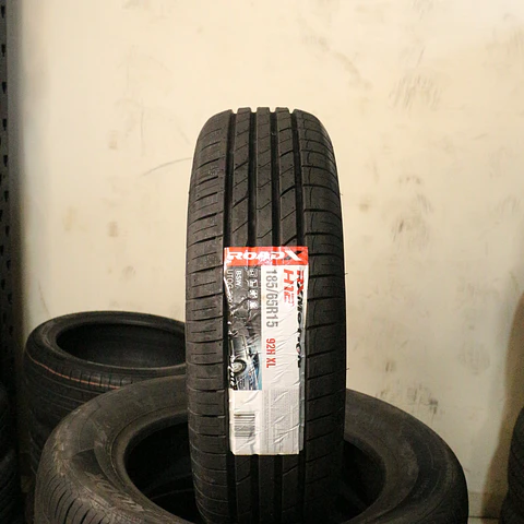 Neumático 185/65R15 ROADX H12