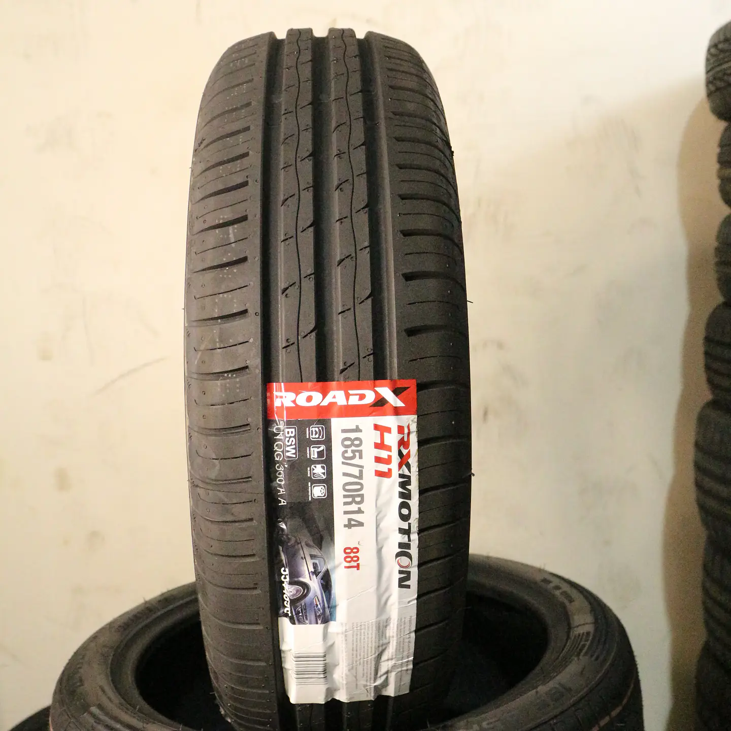 Neumático 185/70R14 ROADX H11 1