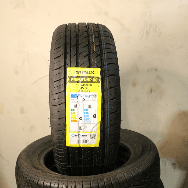 Neumático 195/45R16 SONIX UHP 8 1