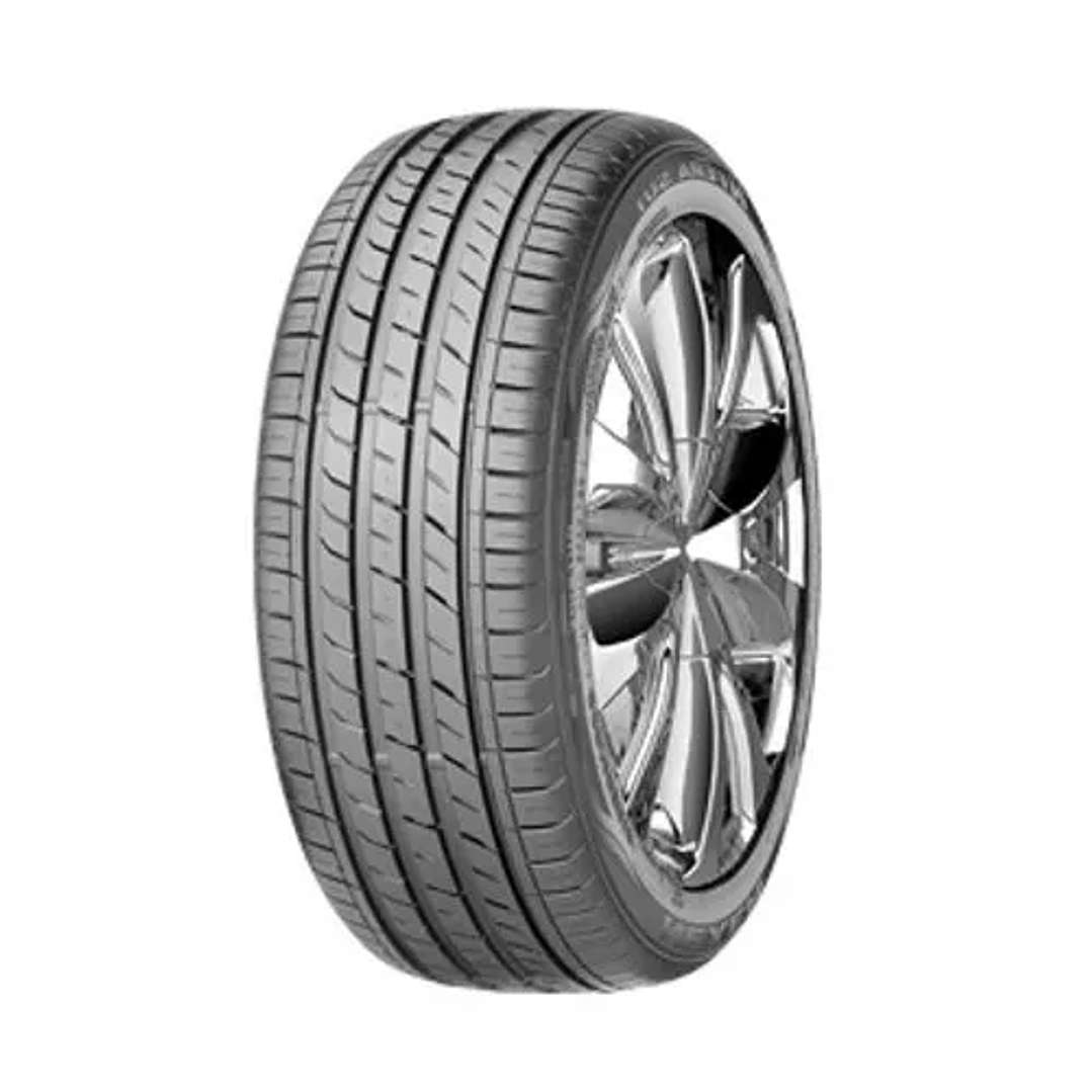 Neumático 225/55R17 Nexen Nfera Ru1  1