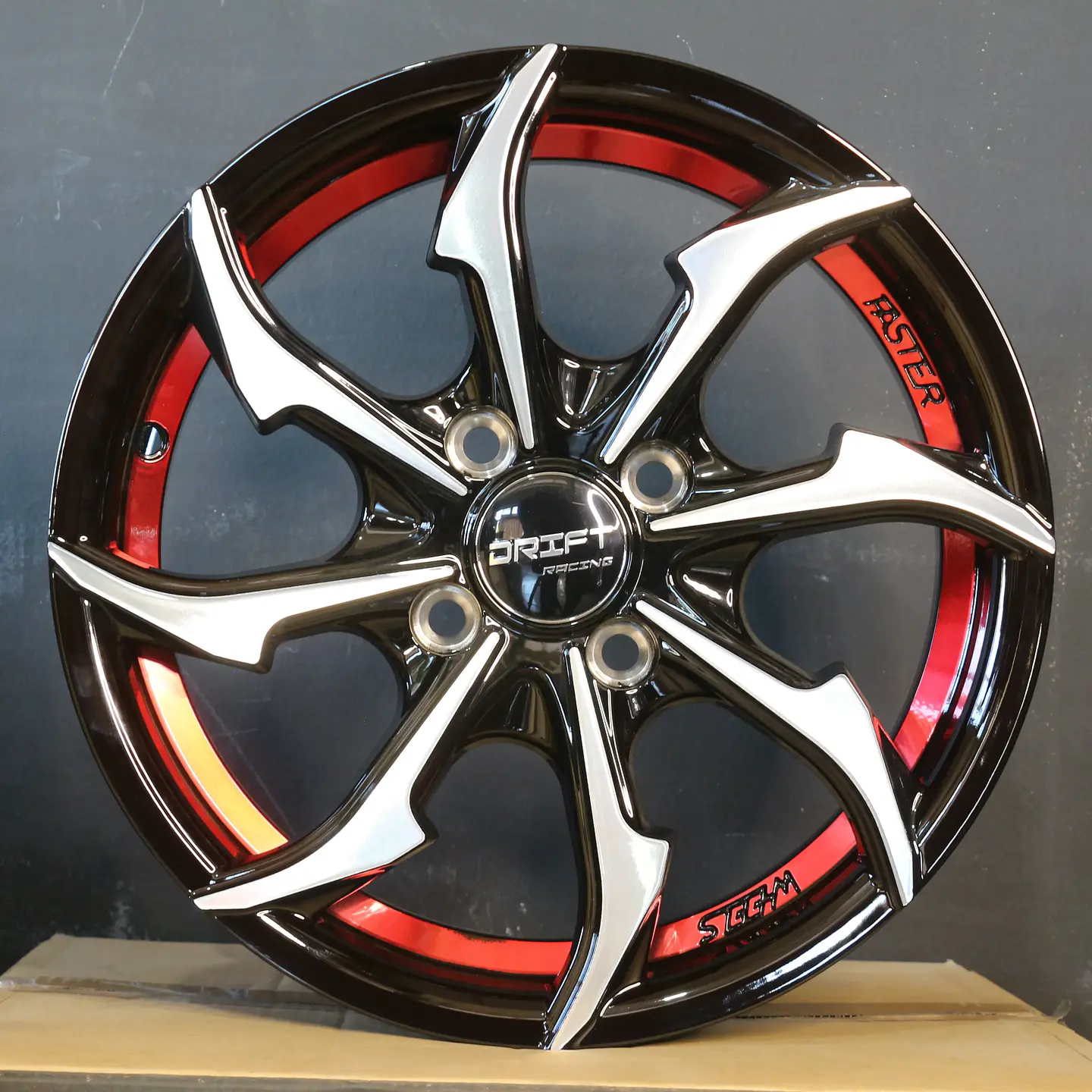 ULTR461045B Llanta Aro 14X6 4X100 Rb4 Et 35 1