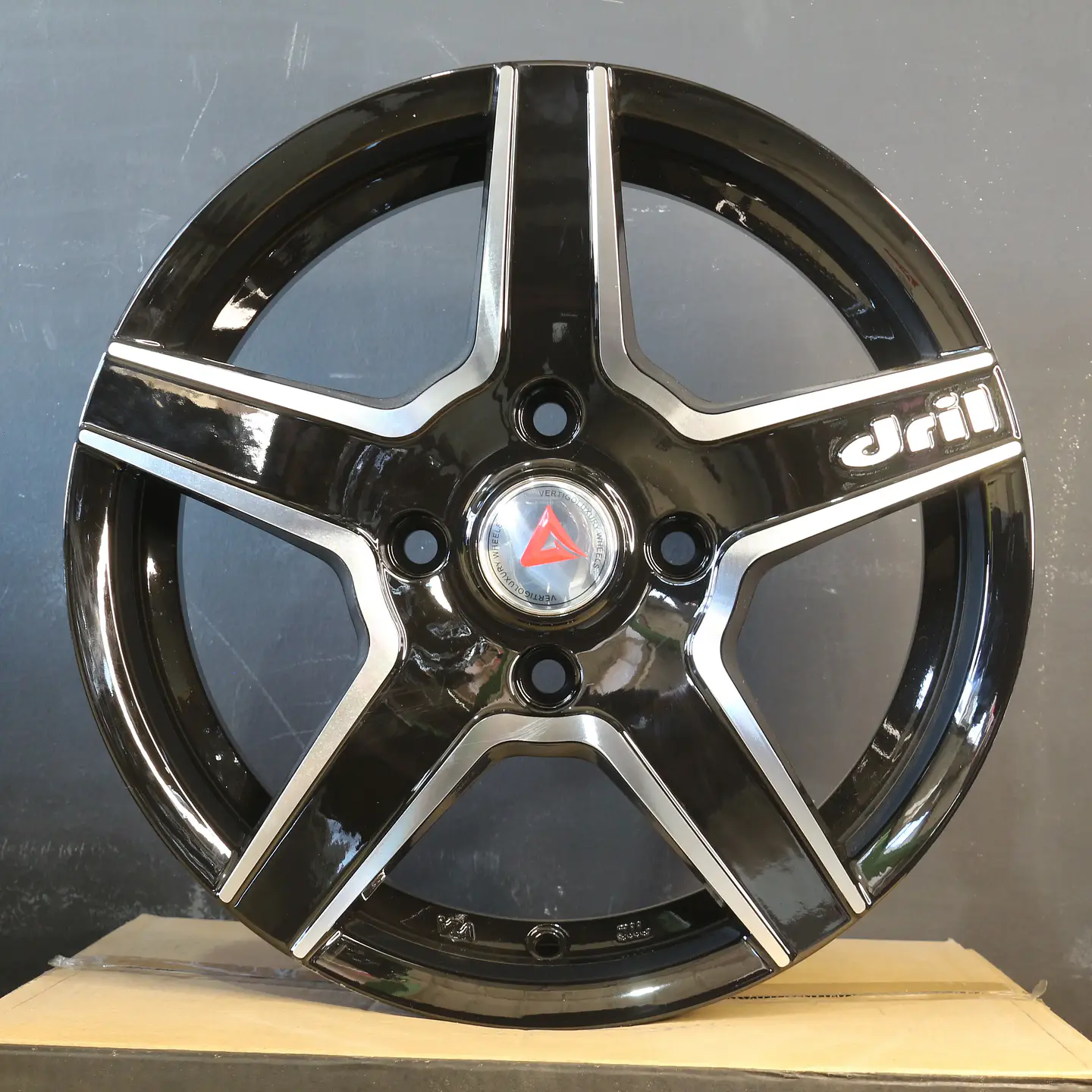 52745645BFM Llanta Aro 15X6.5 4X114 Bfm 1