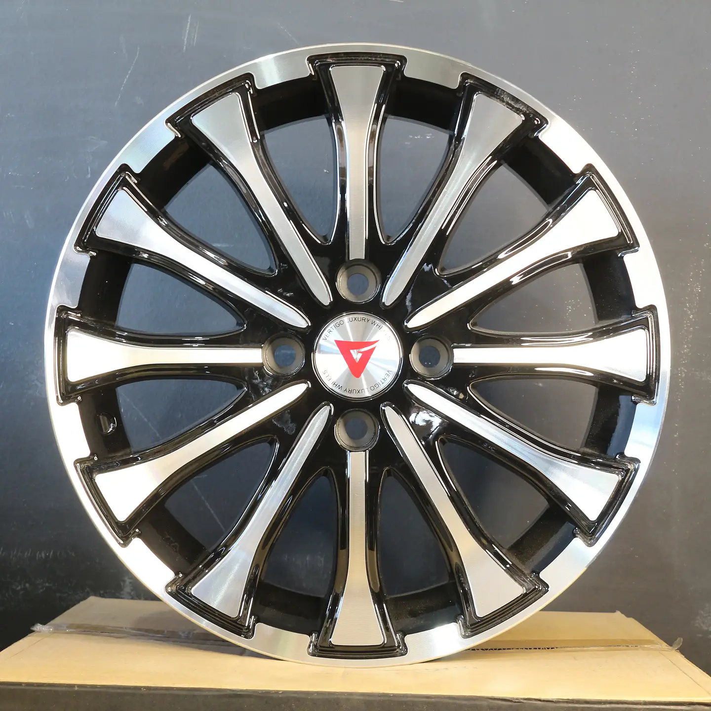 2795640BMF Llanta Aro 15X6.5 4X100 Bmf 1