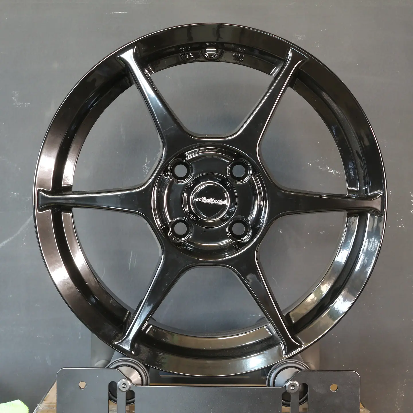 FF685740GB Llanta Aro 15X7 4X100 Gb Et 35 1