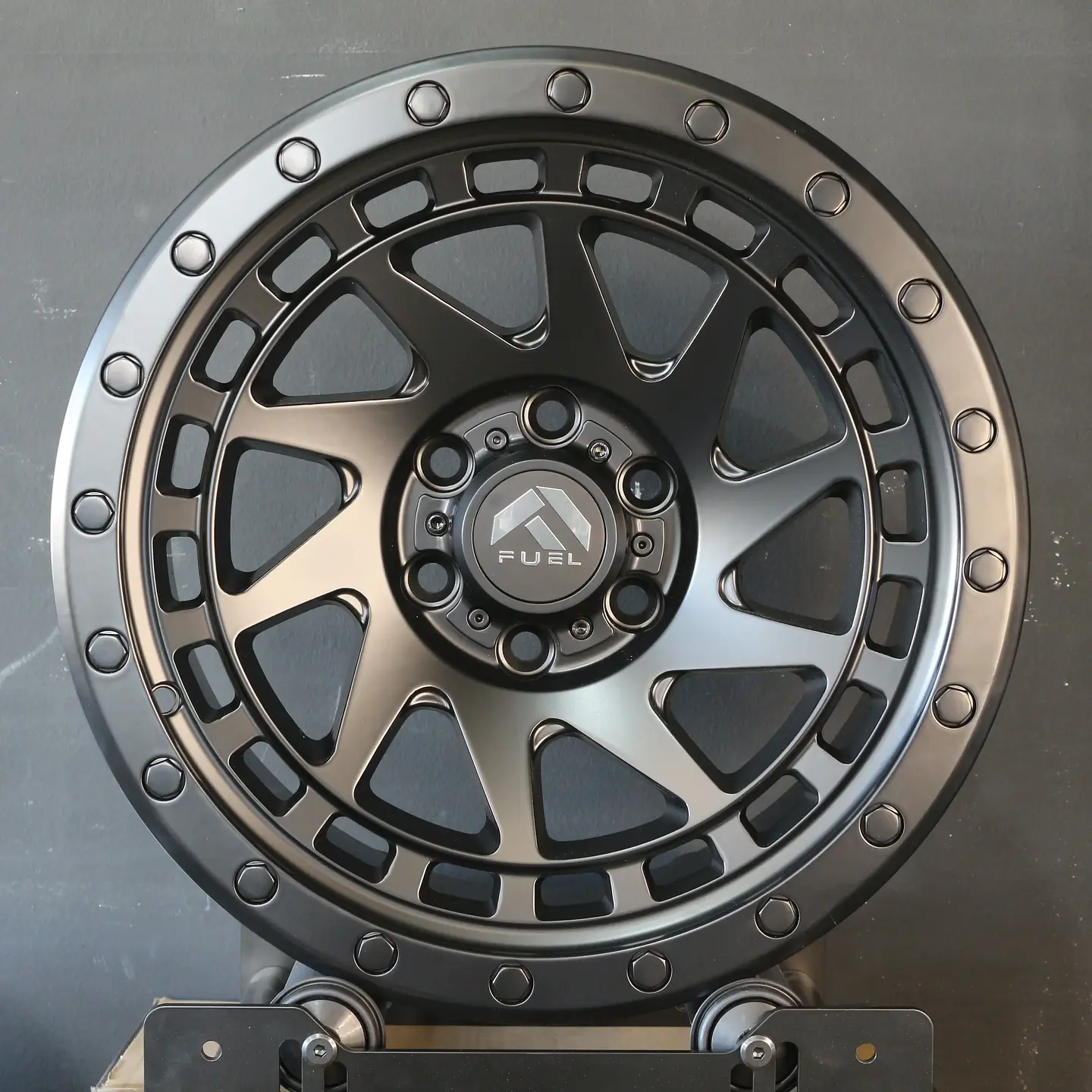 ENIG6812MB Llanta Aro 16X8 6X114 Mb Et 0 1