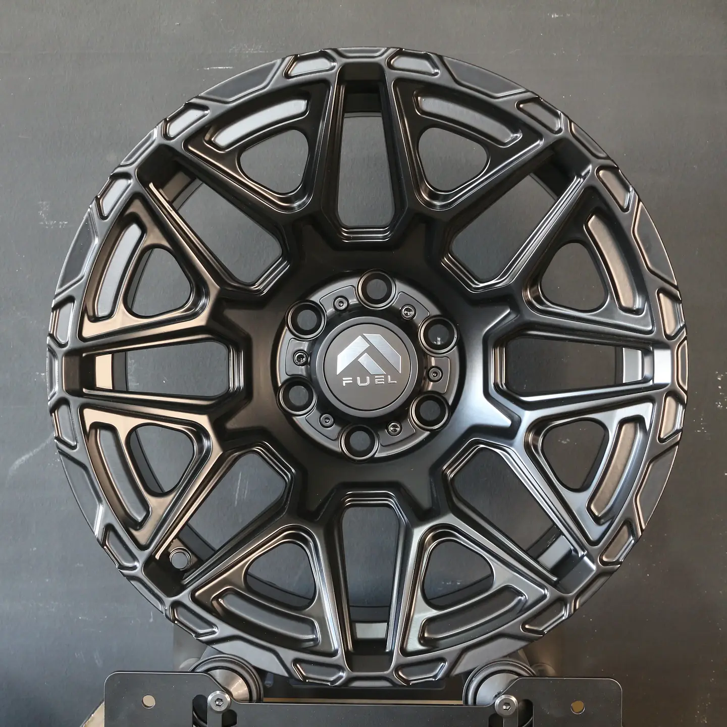 INJE6812MB Llanta Aro 16X8 6X114 Mb Et 0 1