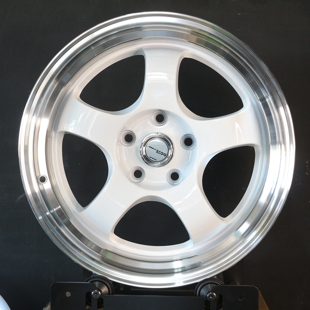 14378545W3 Llanta Aro 17X8,5 5X114 W3 Et 30 1