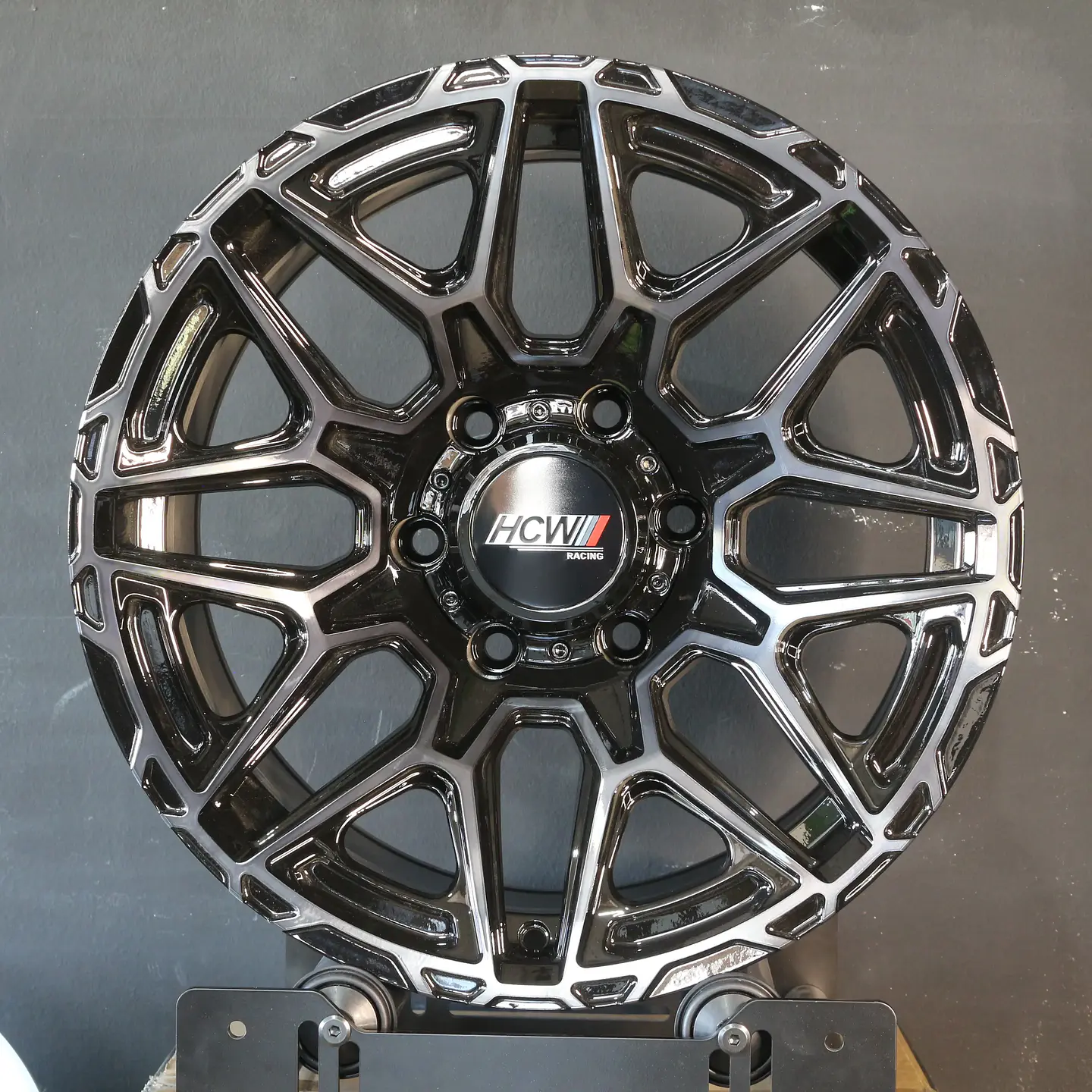 17N8163B Llanta Aro 17X9 6X139 Mbb 1
