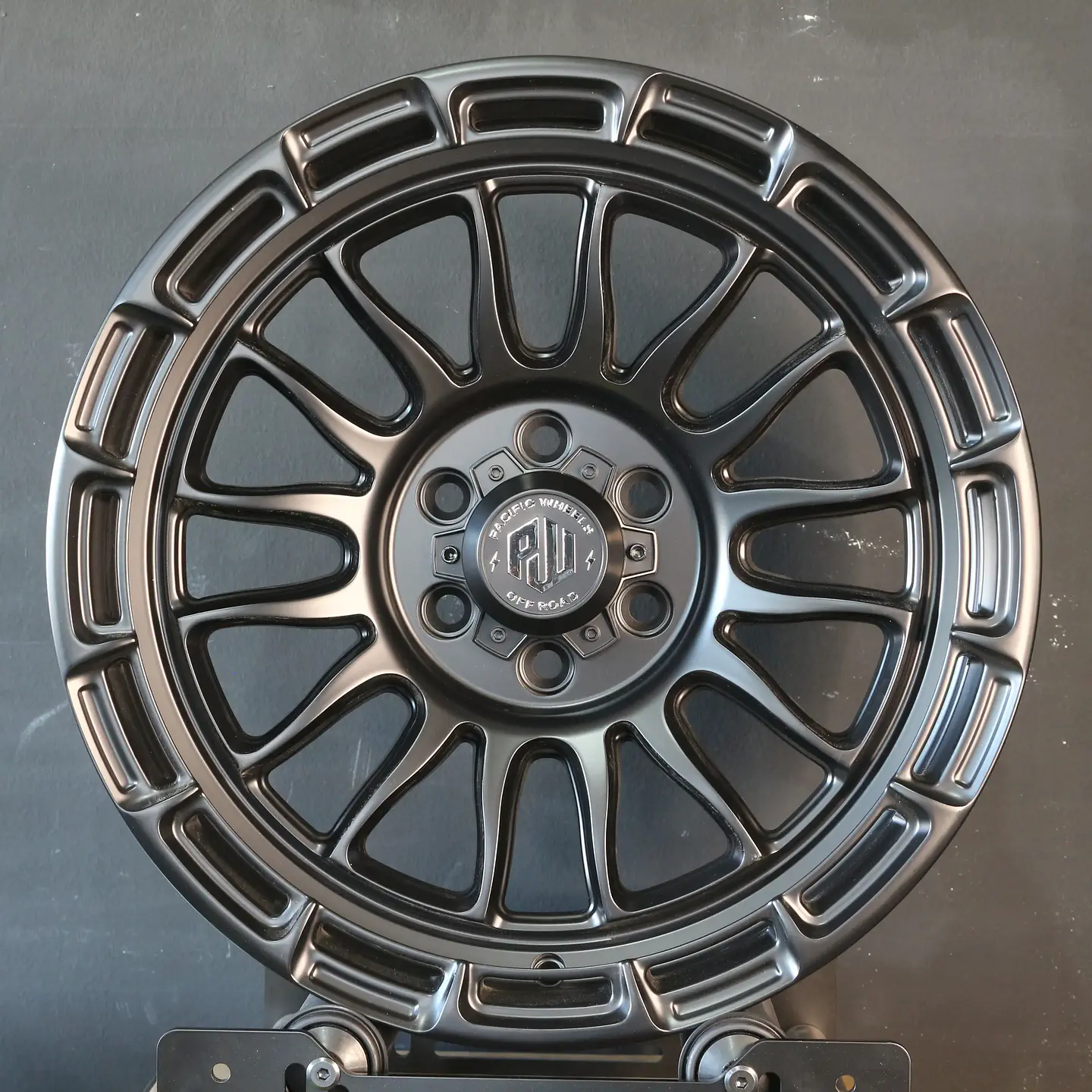 RIVA7812MB Llanta Aro 17X8,5 6X114 Mb Et 20 1