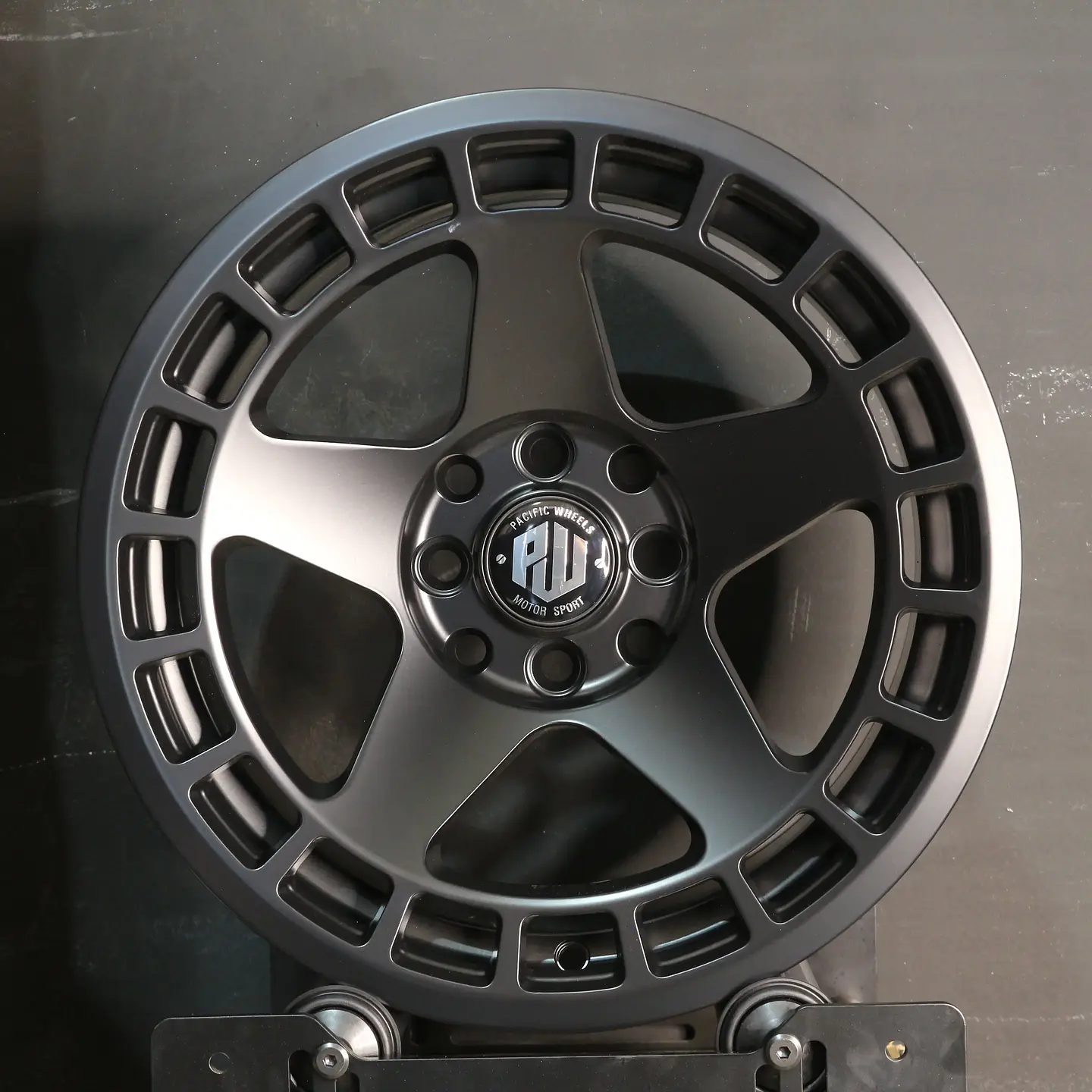 AMERIC581045MB Llanta Aro 15X8 4X100/114 Et 20 Mb 1