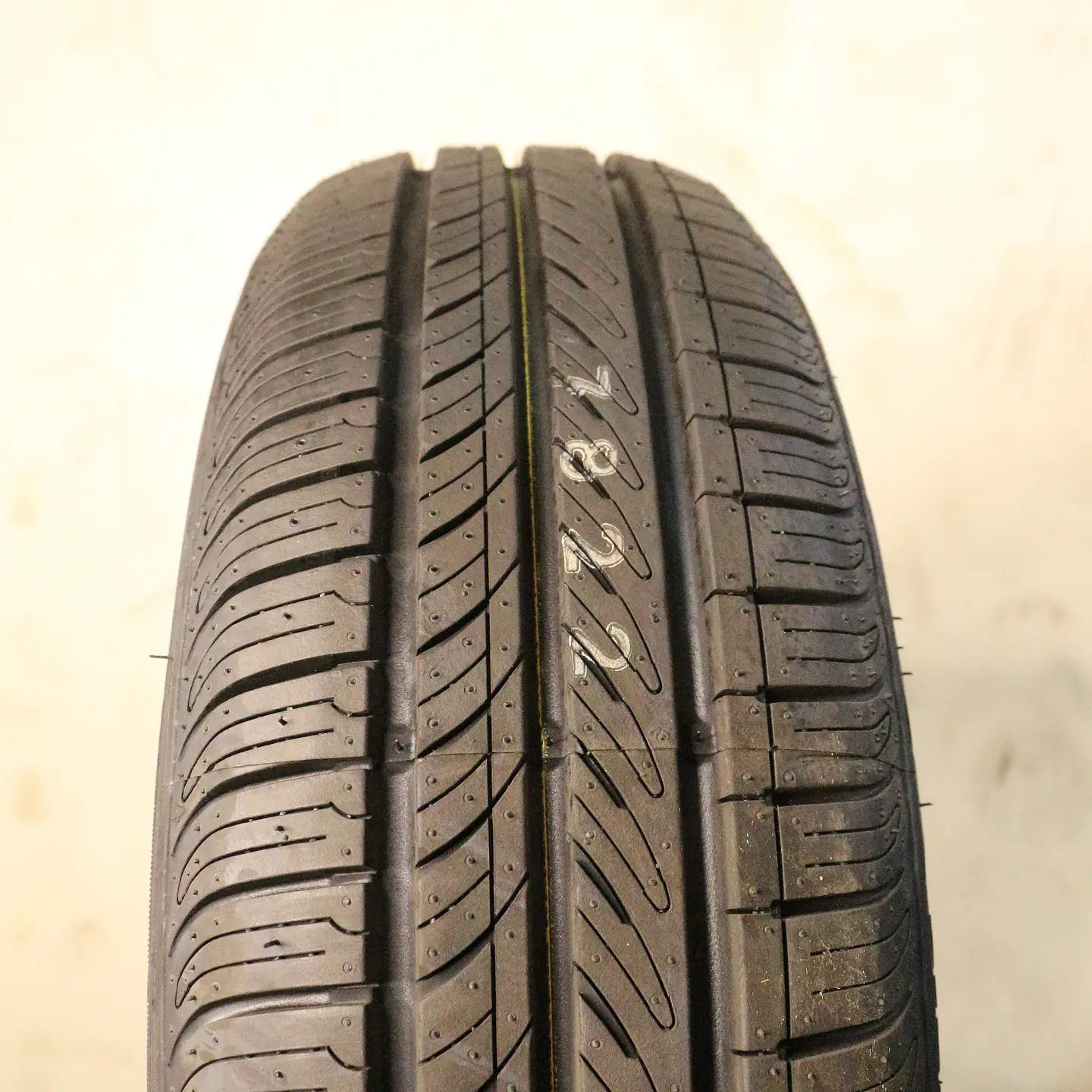 Neumático 165/65R14 Nexen Npriz Gx 3