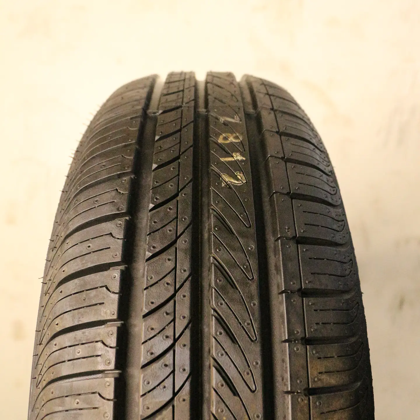 Neumático 175/70R13 Nexen Npriz Gx 3