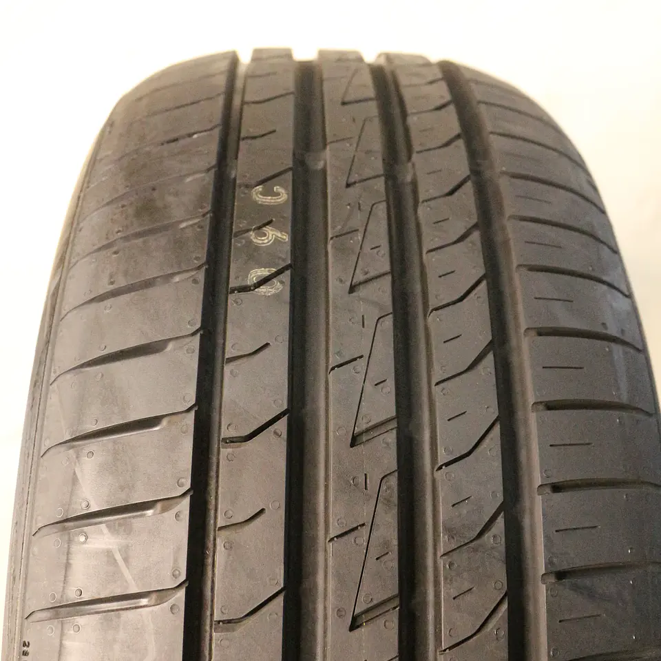 Neumático 215/50R17 Nexen Nfera Primus Q 2