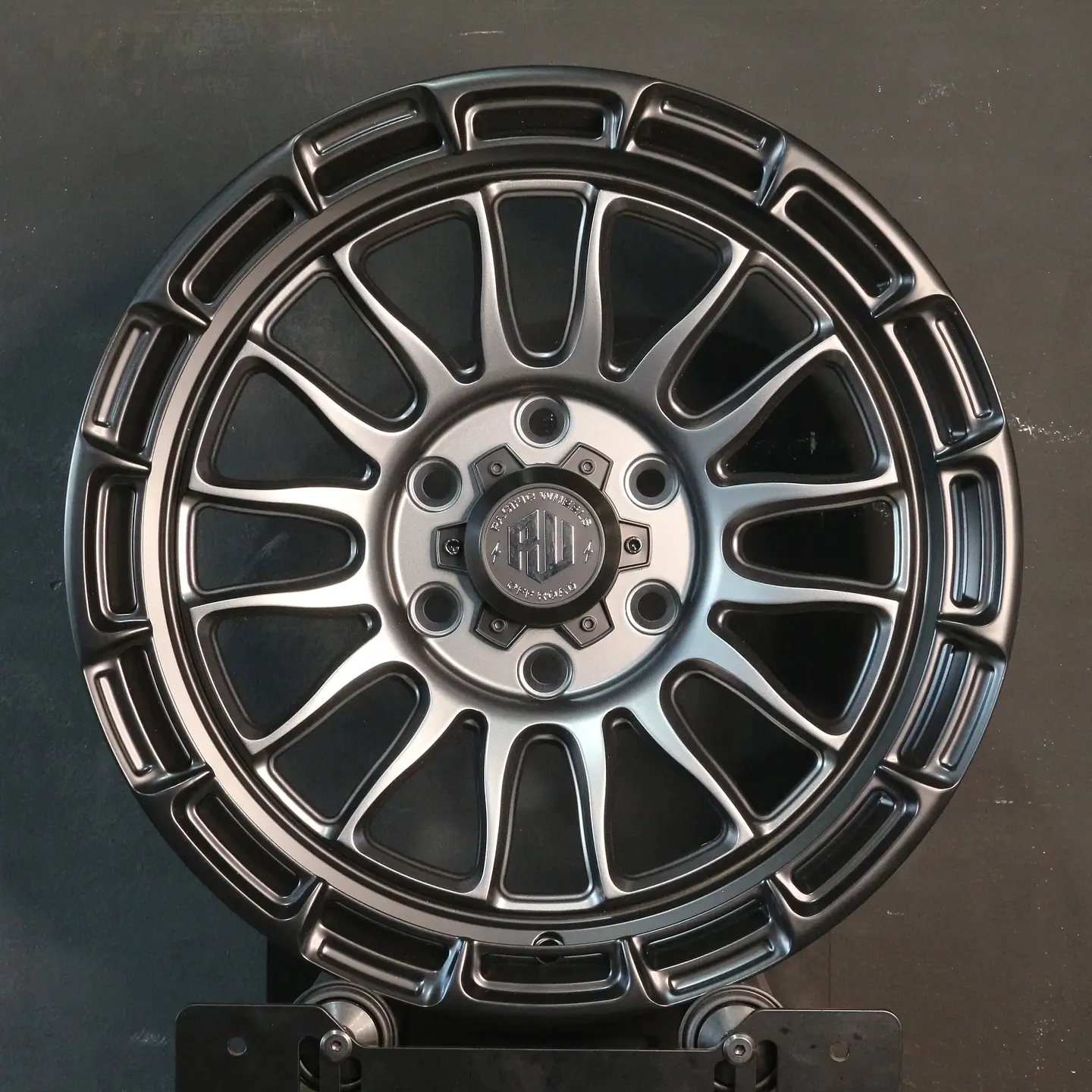 RIVA7830MGLMB Llanta Aro 17X8,5 6X130 Mglmb Et 20 1