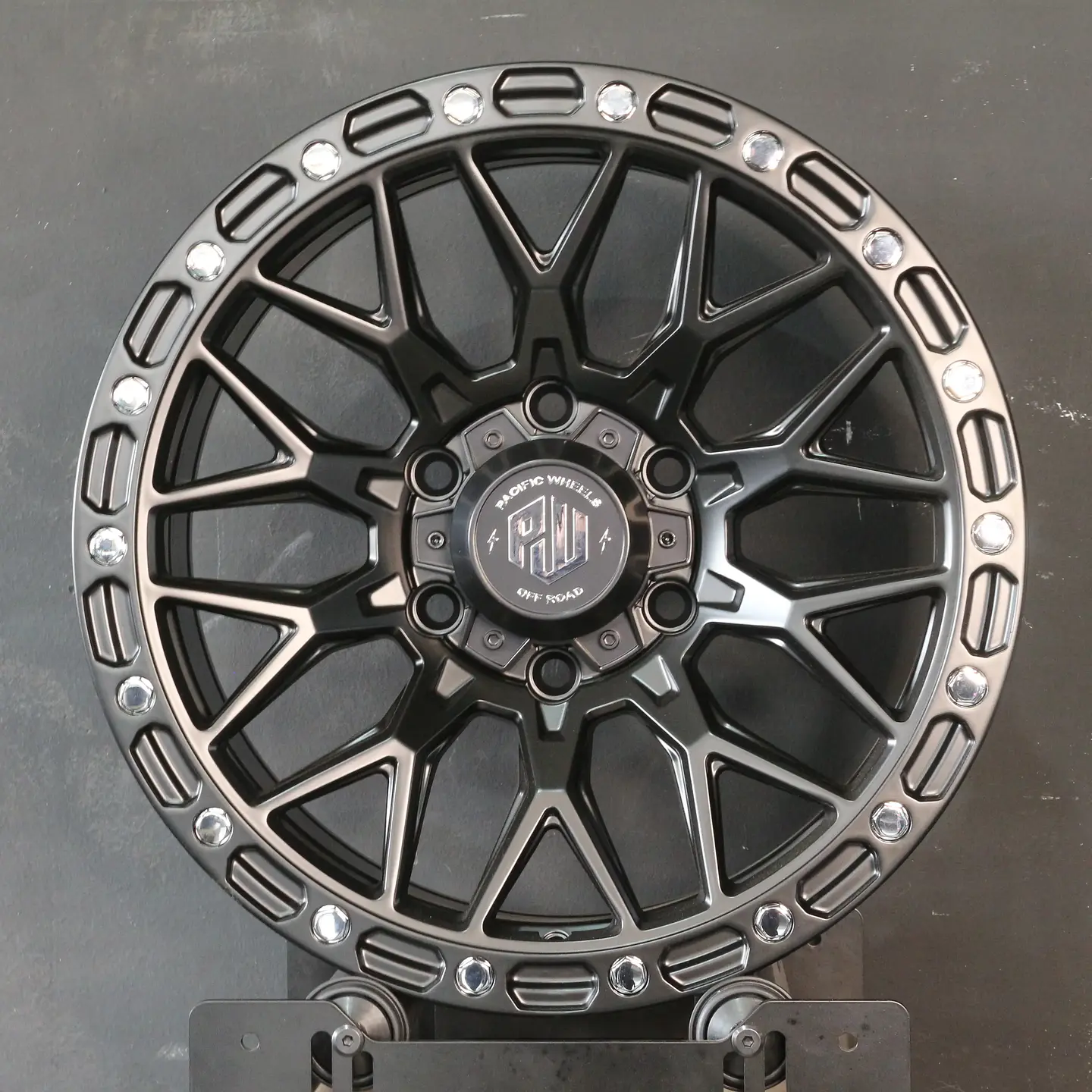 WOLF7860MBCR Llanta Aro 17X8,5 6X139 Mbcr Et 20 1