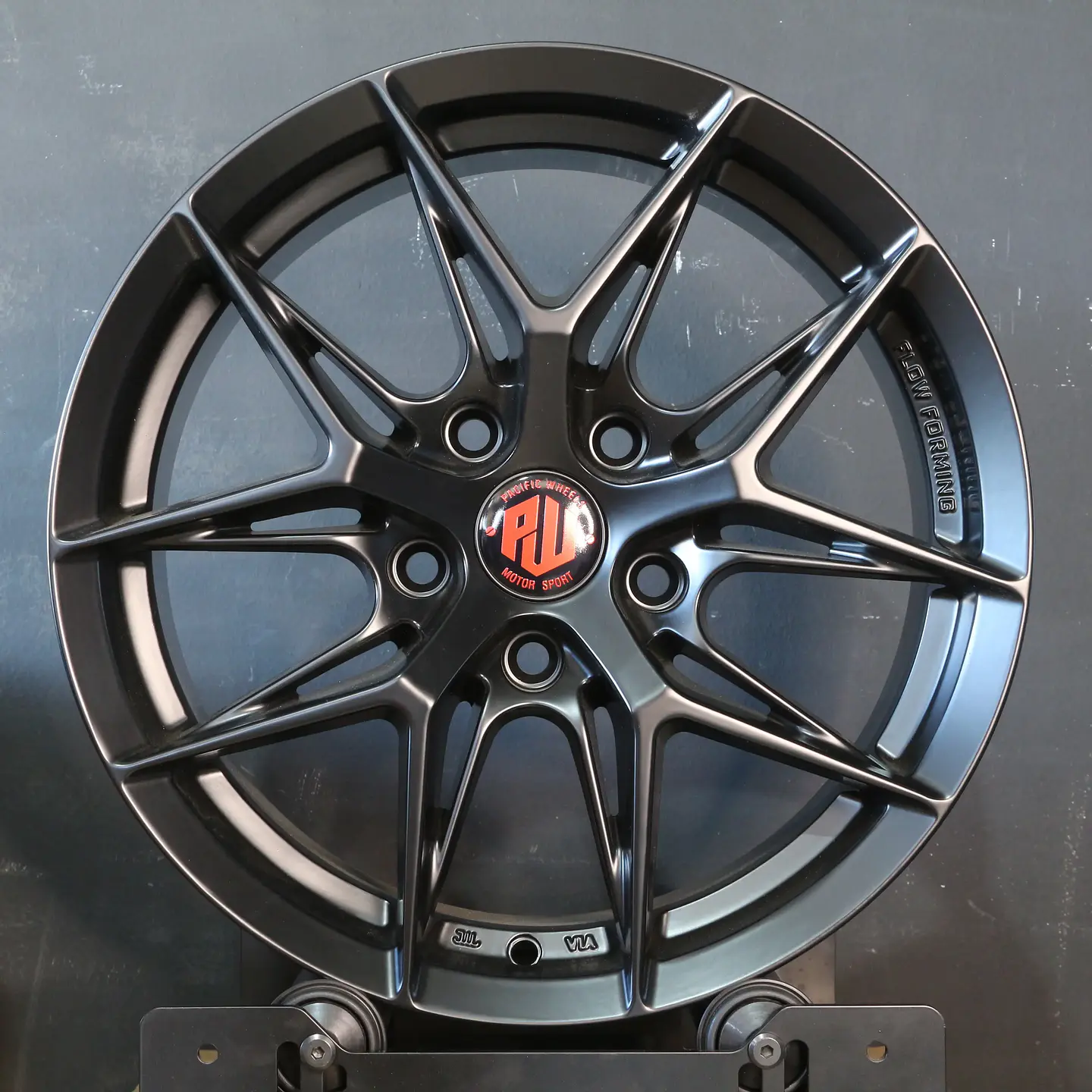ORIG67545MB Llanta Aro 16X7 5X114 Mb Et 35 1