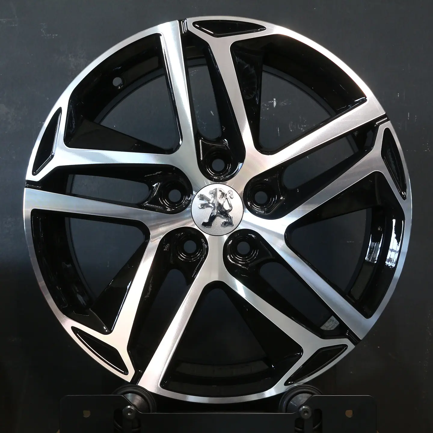 PEUGEOT567542BM Llanta Aro 16X7 5X108 Bm Et 42 1