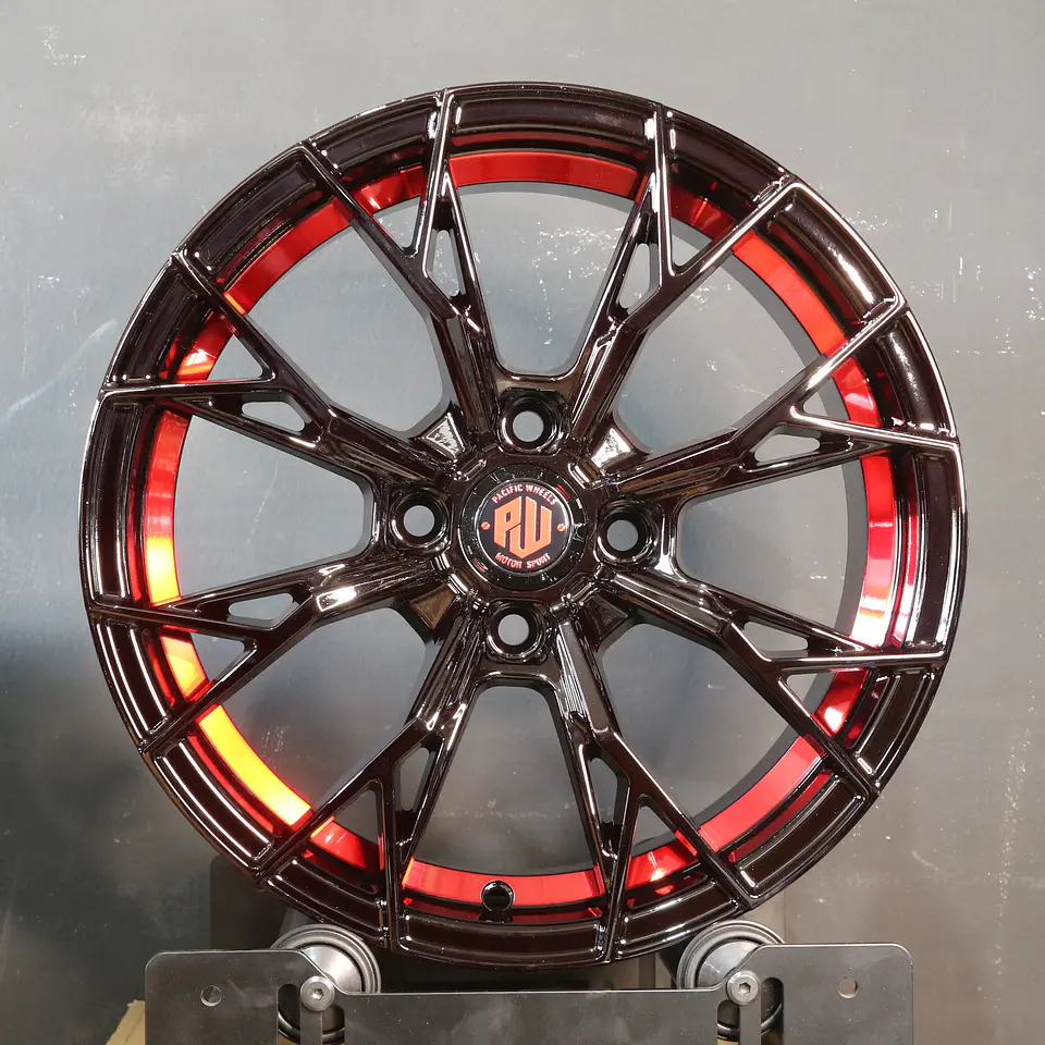 SUPE5710BUCRED Llanta Aro 15X7 4X100 Bucred Et 35 1