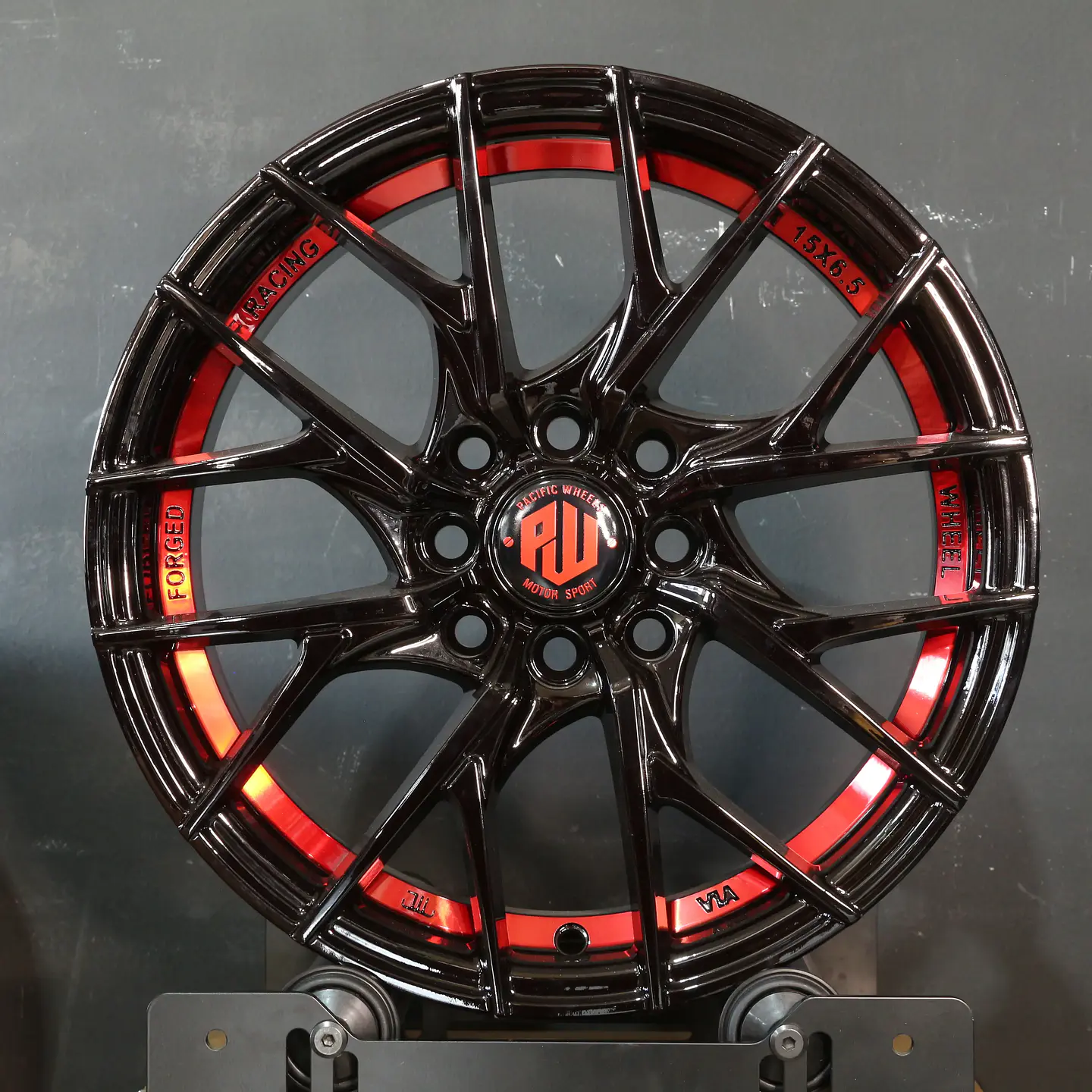 TORNADO561045BUCRED Llanta Aro 15X6,5 4X100/114 Bucred Et 35 1