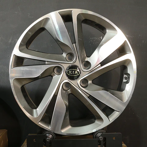 520677545MG Llanta Aro 17X7 5X114 Et 30
