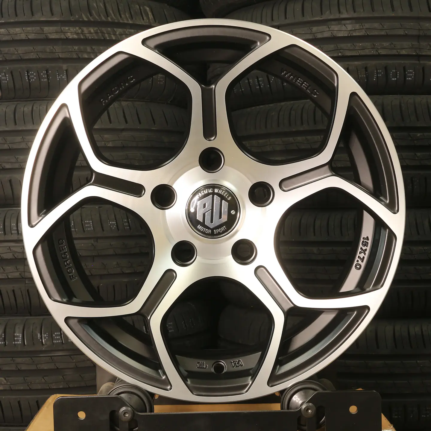 LAMB57545MBM Llanta Aro 15X7 5X114 Et 35 Mbm 1