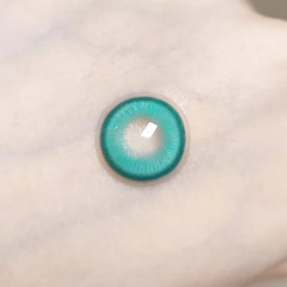 Cyan 4