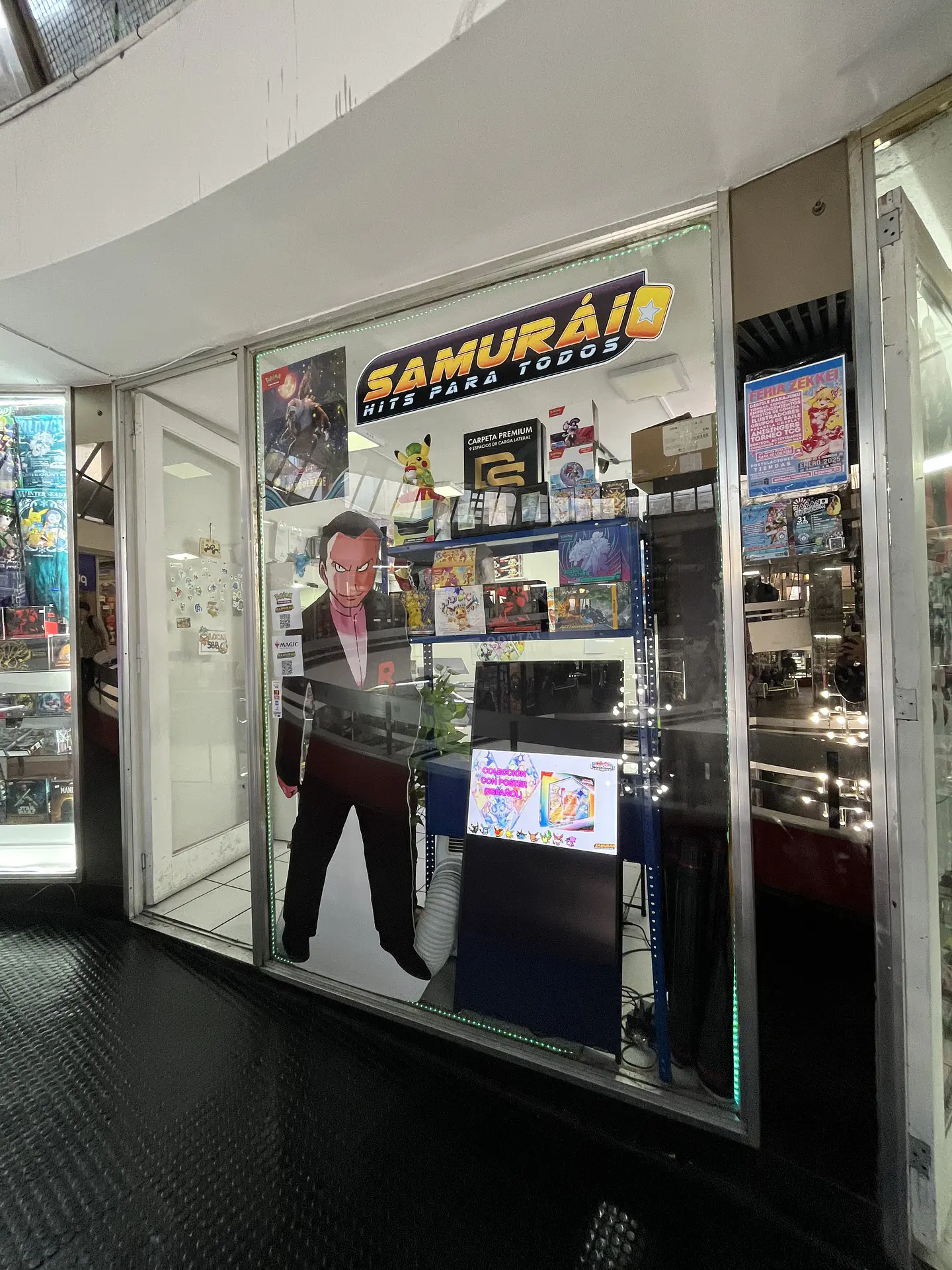 <b>Visítanos en nuestra tienda fisica</b>