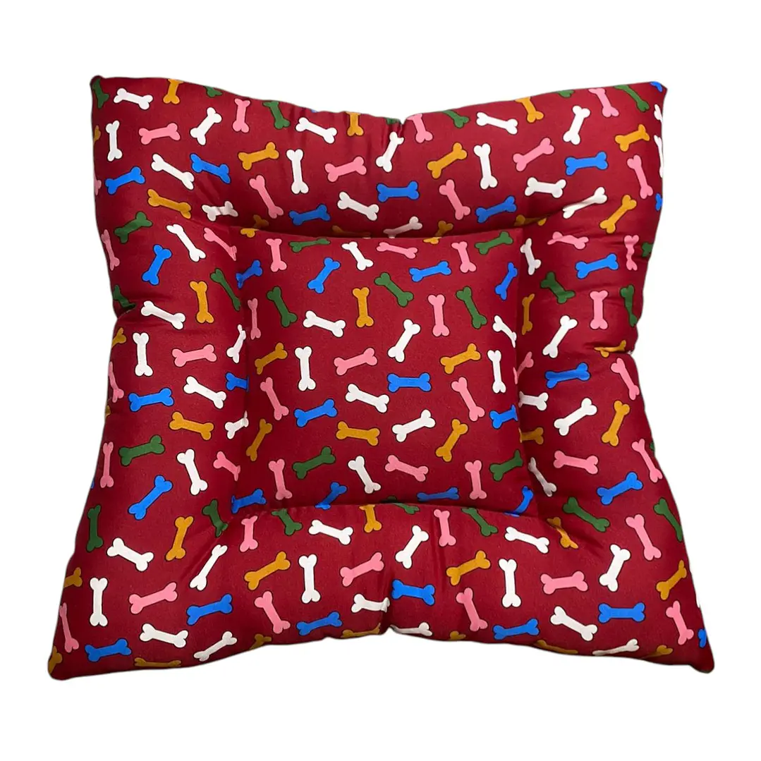Cama Clásica Cuadrada 70cm Color Rojo 2