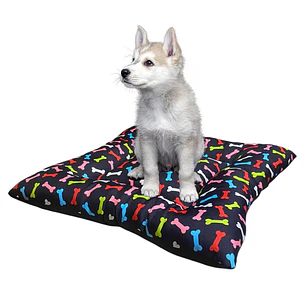 Cama Clásica Cuadrada 70cm Color Negro