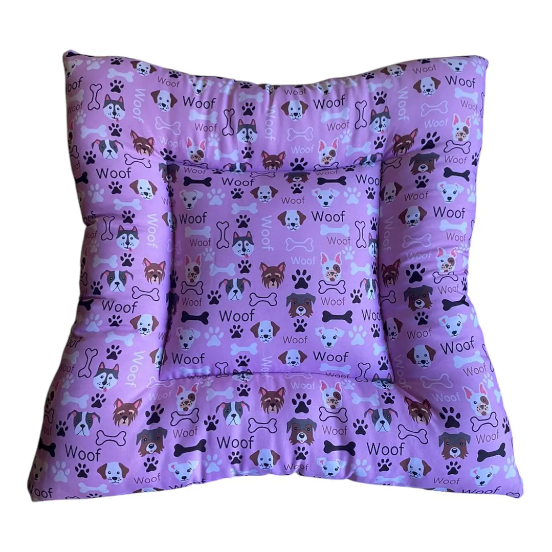 Cama Clásica Cuadrada 60cm Color Rosado 2