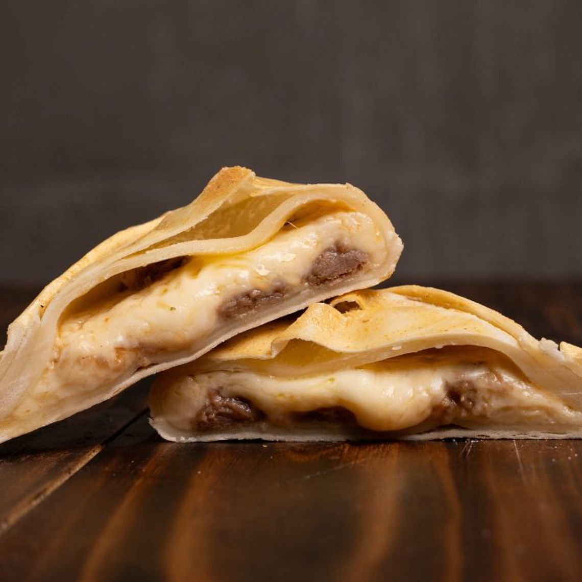 EMPANADITAS MECHADA QUESO 12 UNIDADES 1