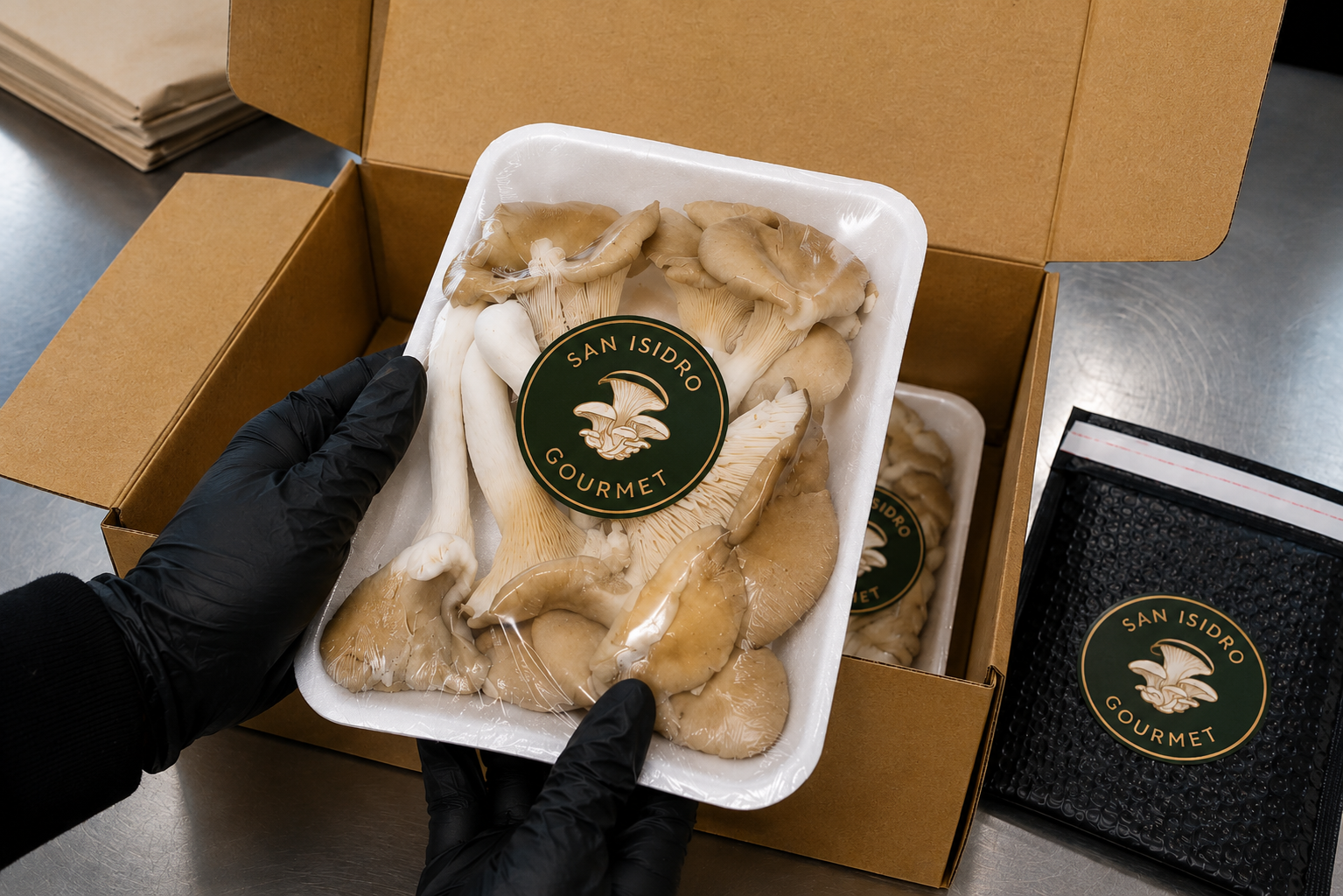 Packing de hongos ostra San Isidro Gourmet antes del despacho