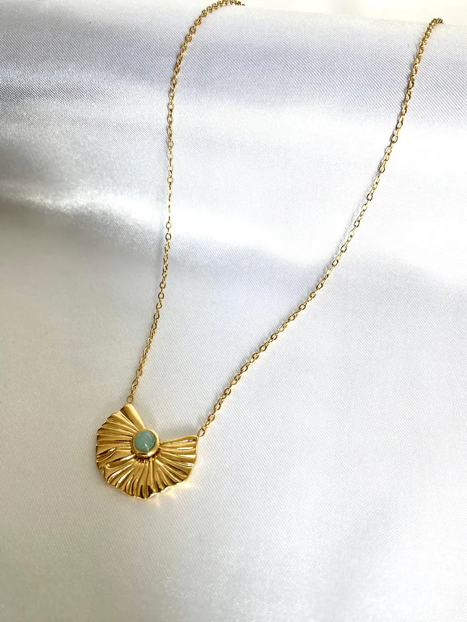 Julie Necklace 3