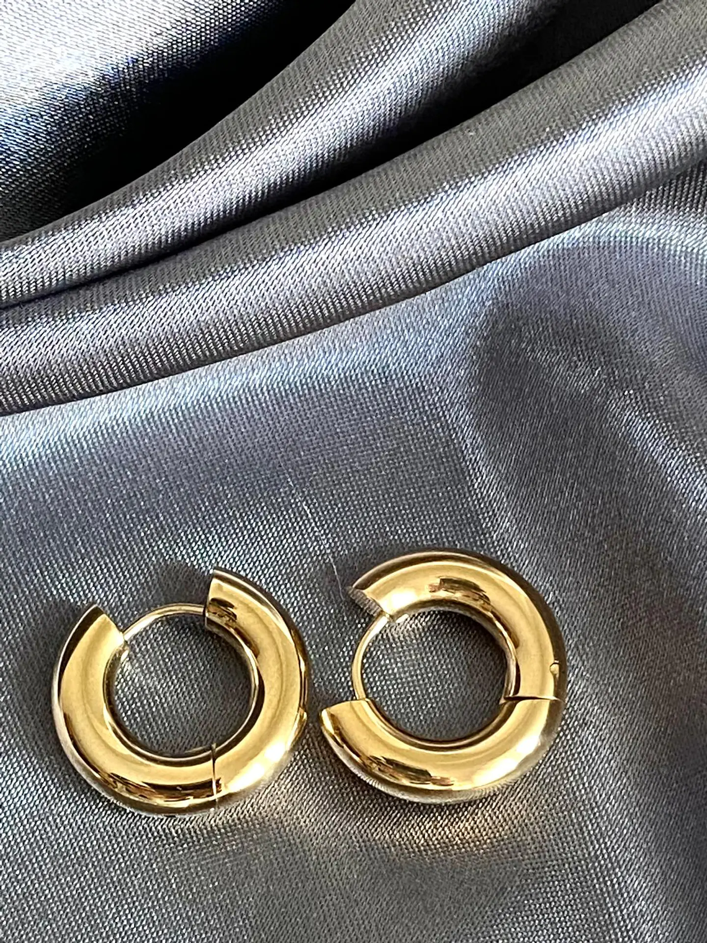 Lisa Earrings 5