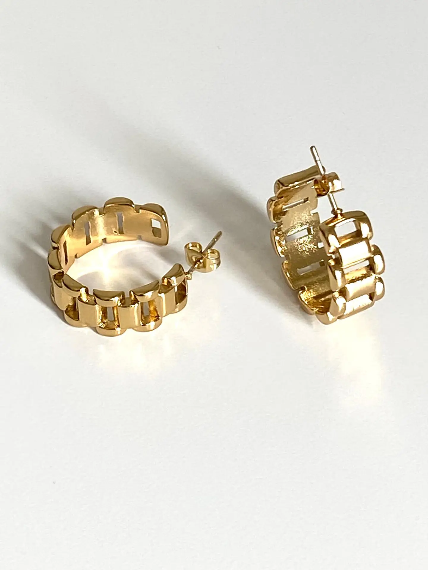 Lily Earrings 2