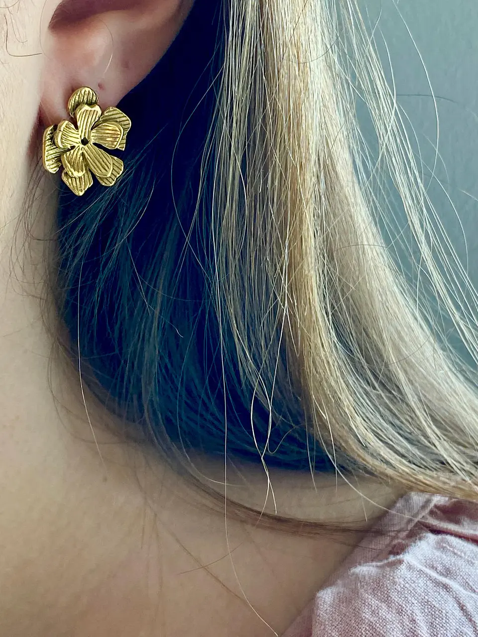 Liz Earrings 1